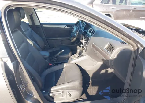 2013 Volkswagen Jetta 2.0L Tdi from USA, damaged, VIN 3VWLL7AJ6DM291317